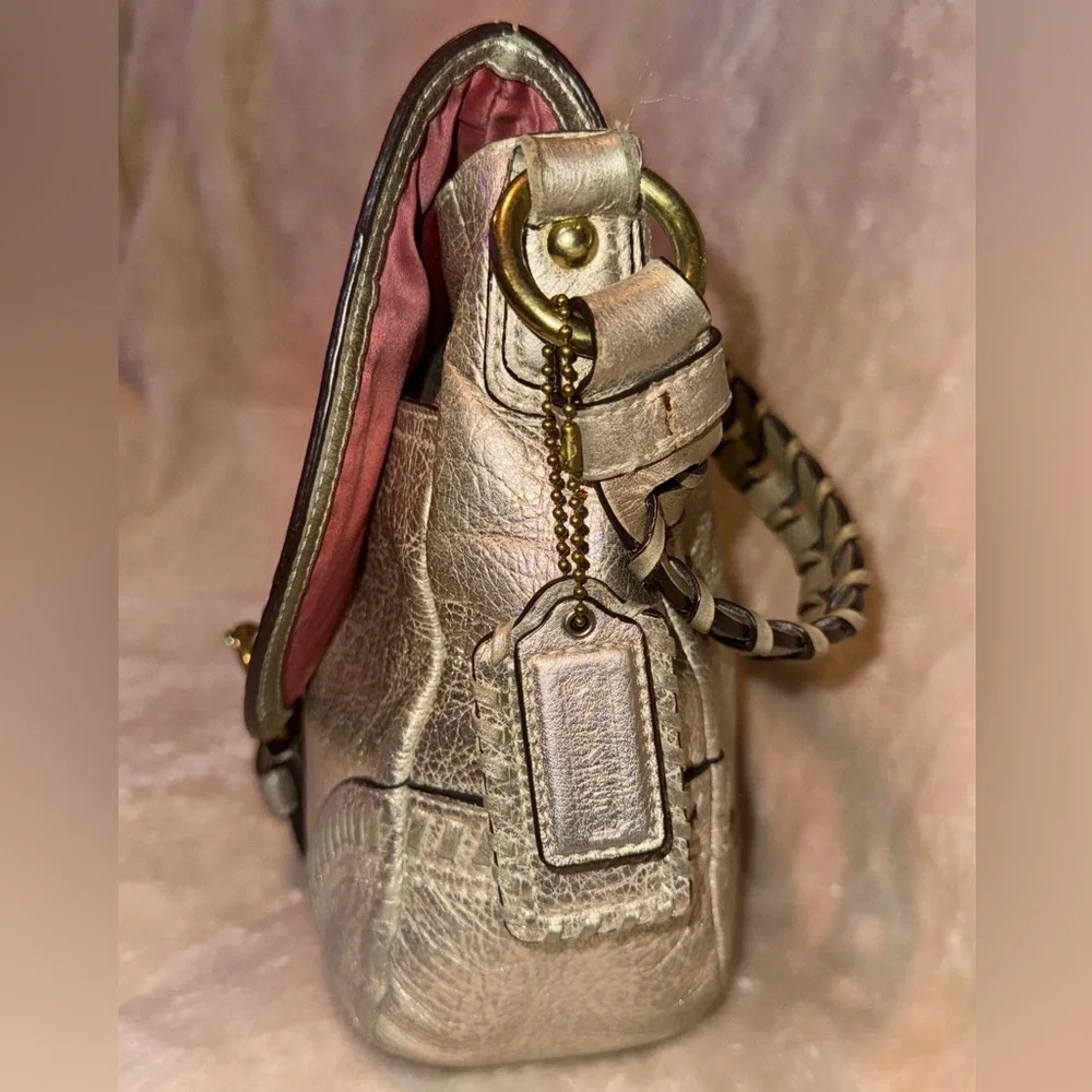 Rare Coach Metallic Whipstitch Leather Convertible Shoulder Bag in Platinum GUC - Picture 4 of 14